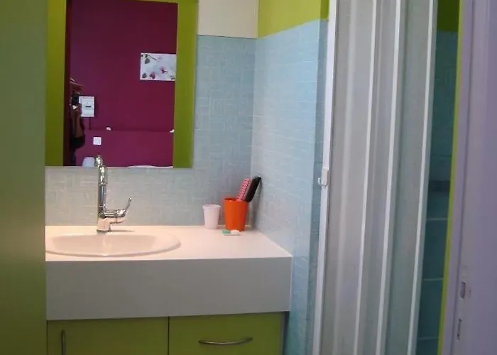 Villa Maison 3 Pièces - 6 Couchages - D'oléron Ddo000-315 *